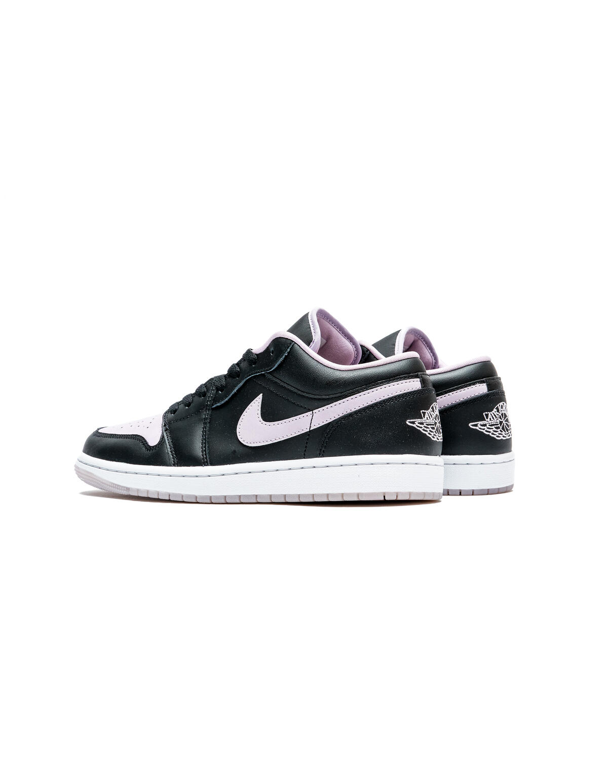 Air Jordan 1 Low SE Black/Iced Lilac - Image 16
