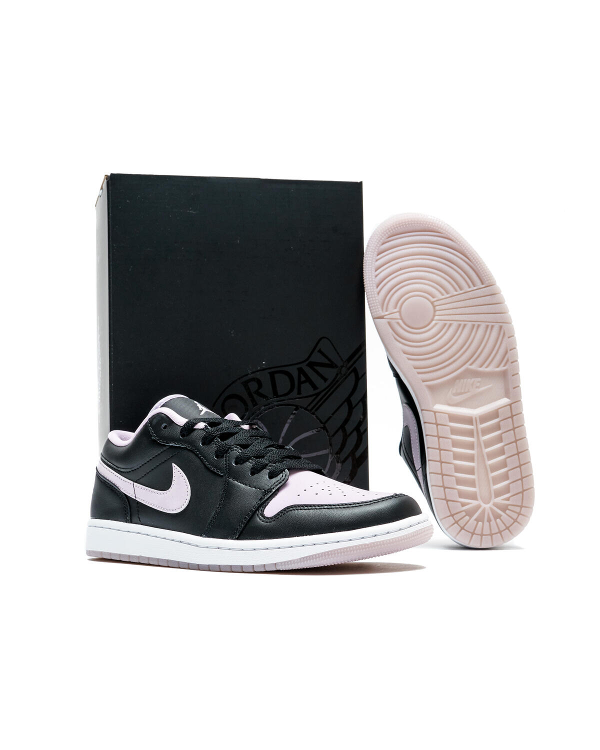 Air Jordan 1 Low SE Black/Iced Lilac - Image 18