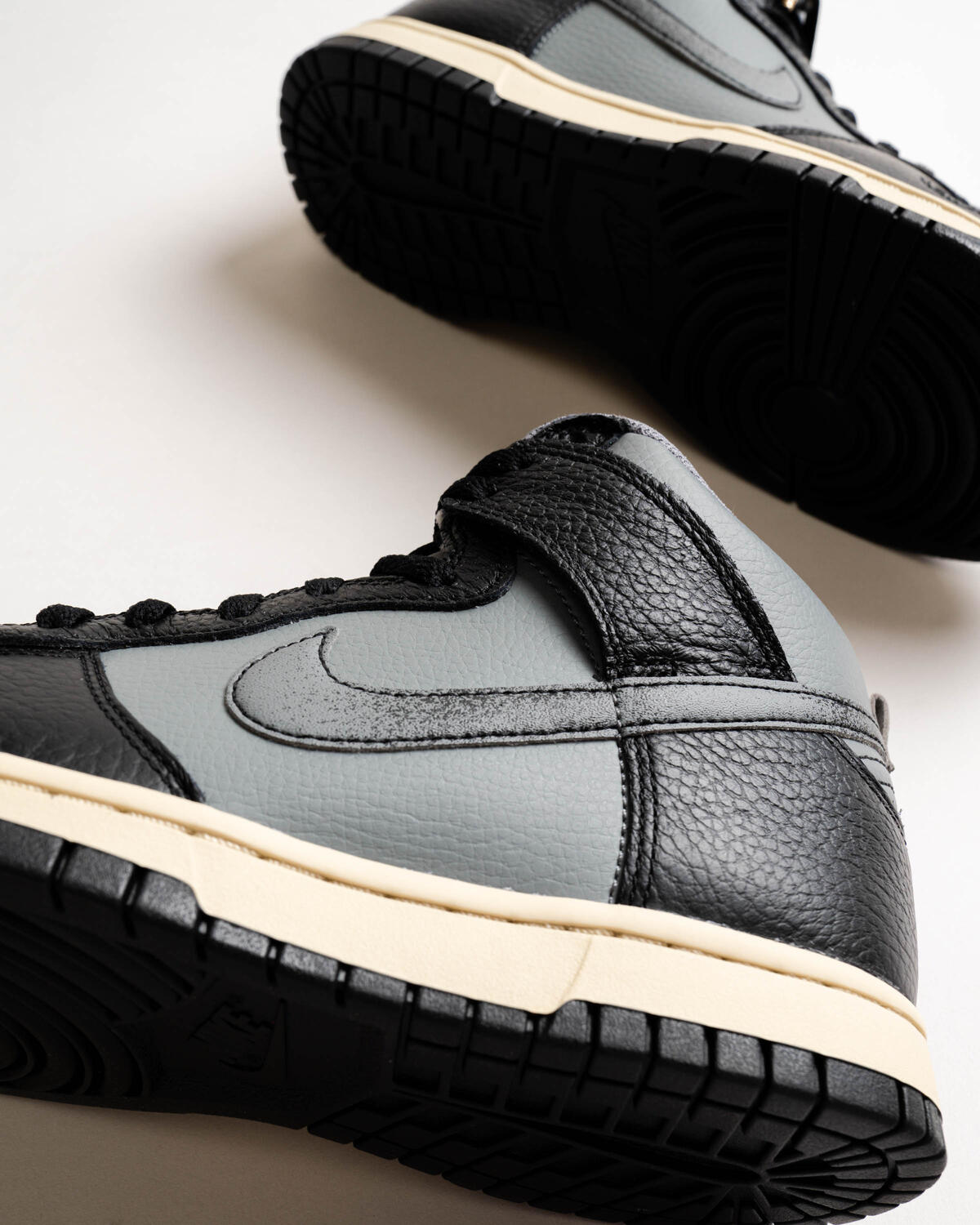 Nike Dunk High Smoke Grey/Black/Beach - Image 10