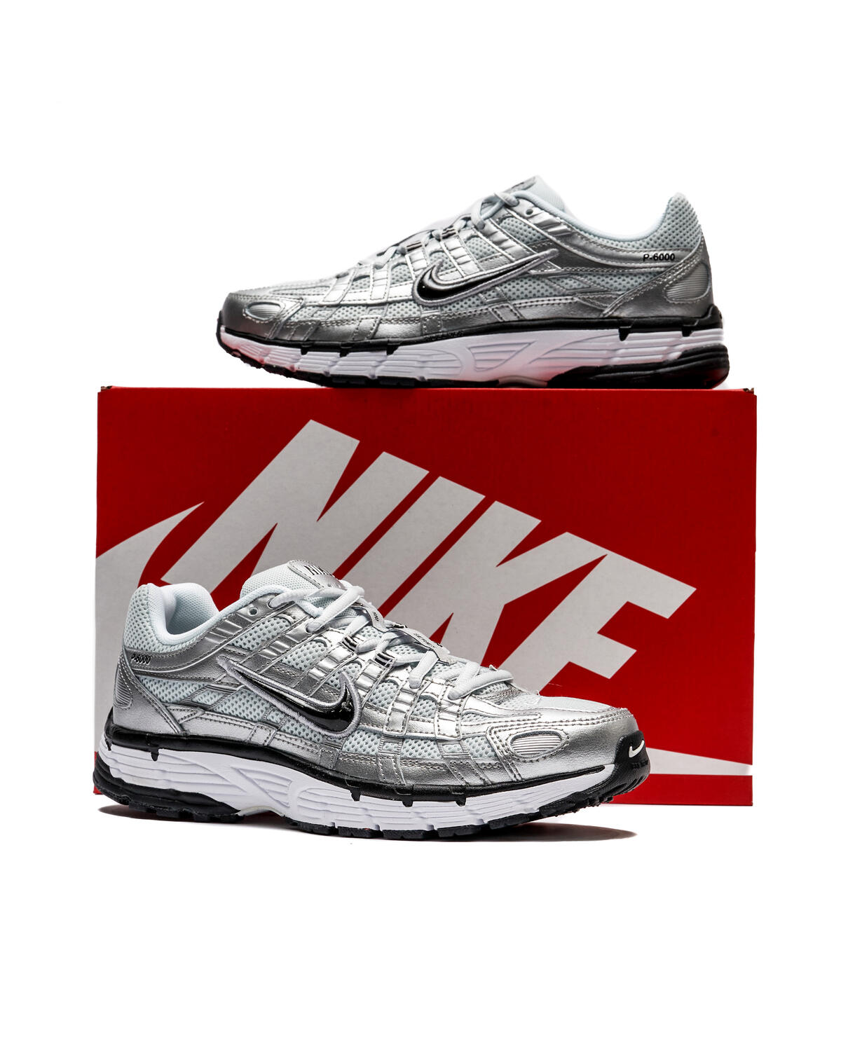 Women's shoes Nike W P-6000 White/ Black-Metallic Silver