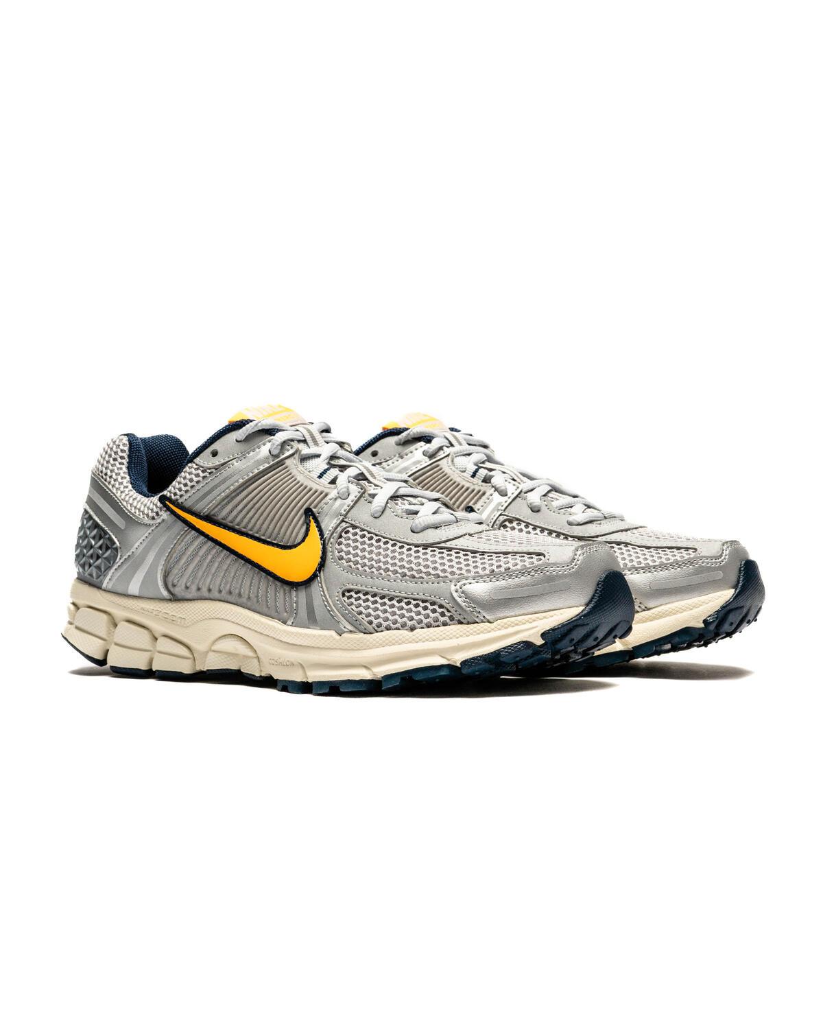 Nike Zoom Vomero 5 'Pure Platinum/Laser Orange' - Image 3