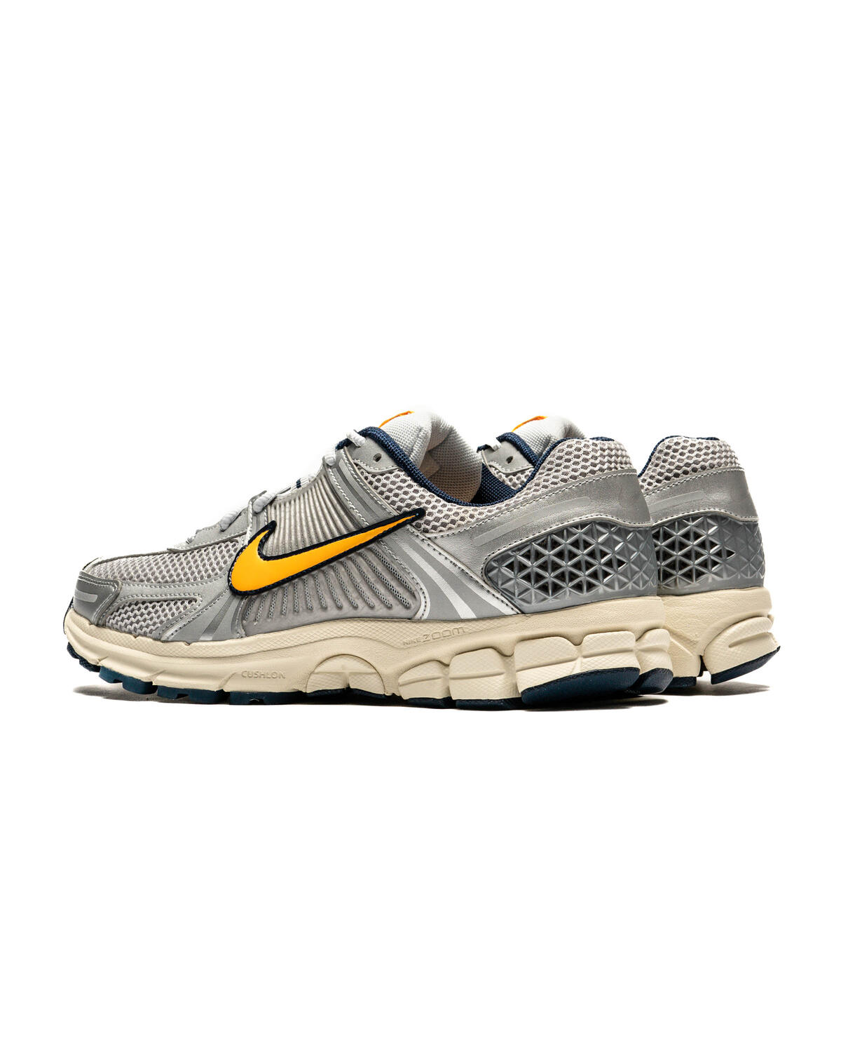 Nike Zoom Vomero 5 'Pure Platinum/Laser Orange' - Image 4