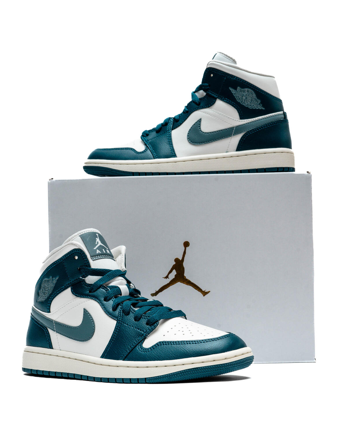 Air Jordan 1 Mid Women's Sky J FR Blue/Ozone Blue/Sail - Image 35