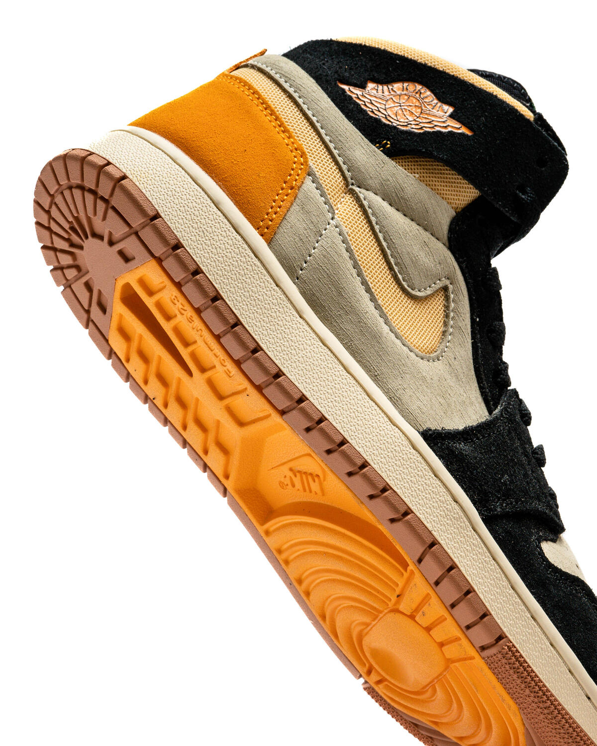 Air Jordan 1 Zoom CMFT 2 Muslin/Vivid Orange - Image 7