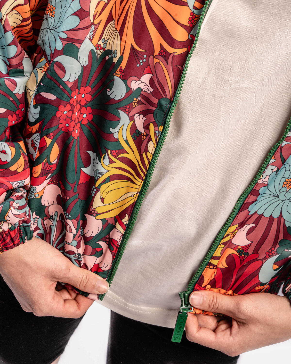 Puma X Liberty WMNS AOP Woven Jacket - Image 10