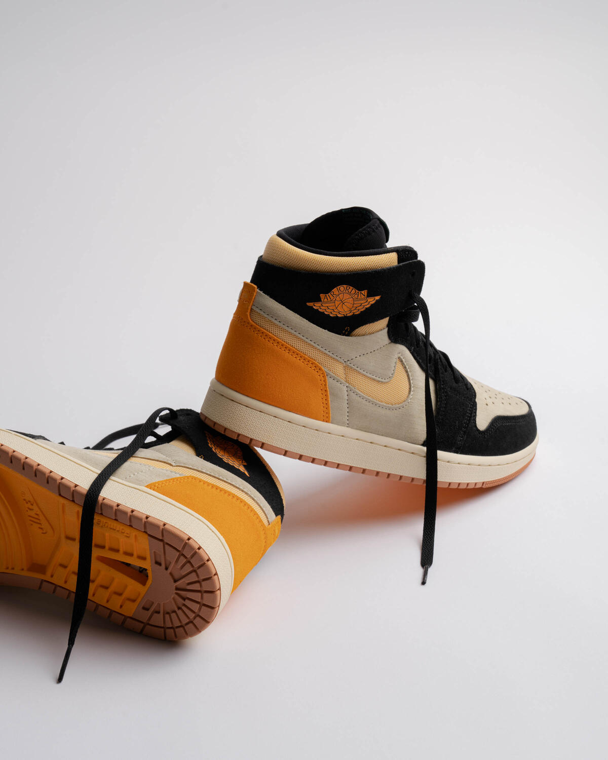 Air Jordan 1 Zoom CMFT 2 Muslin/Vivid Orange - Image 9