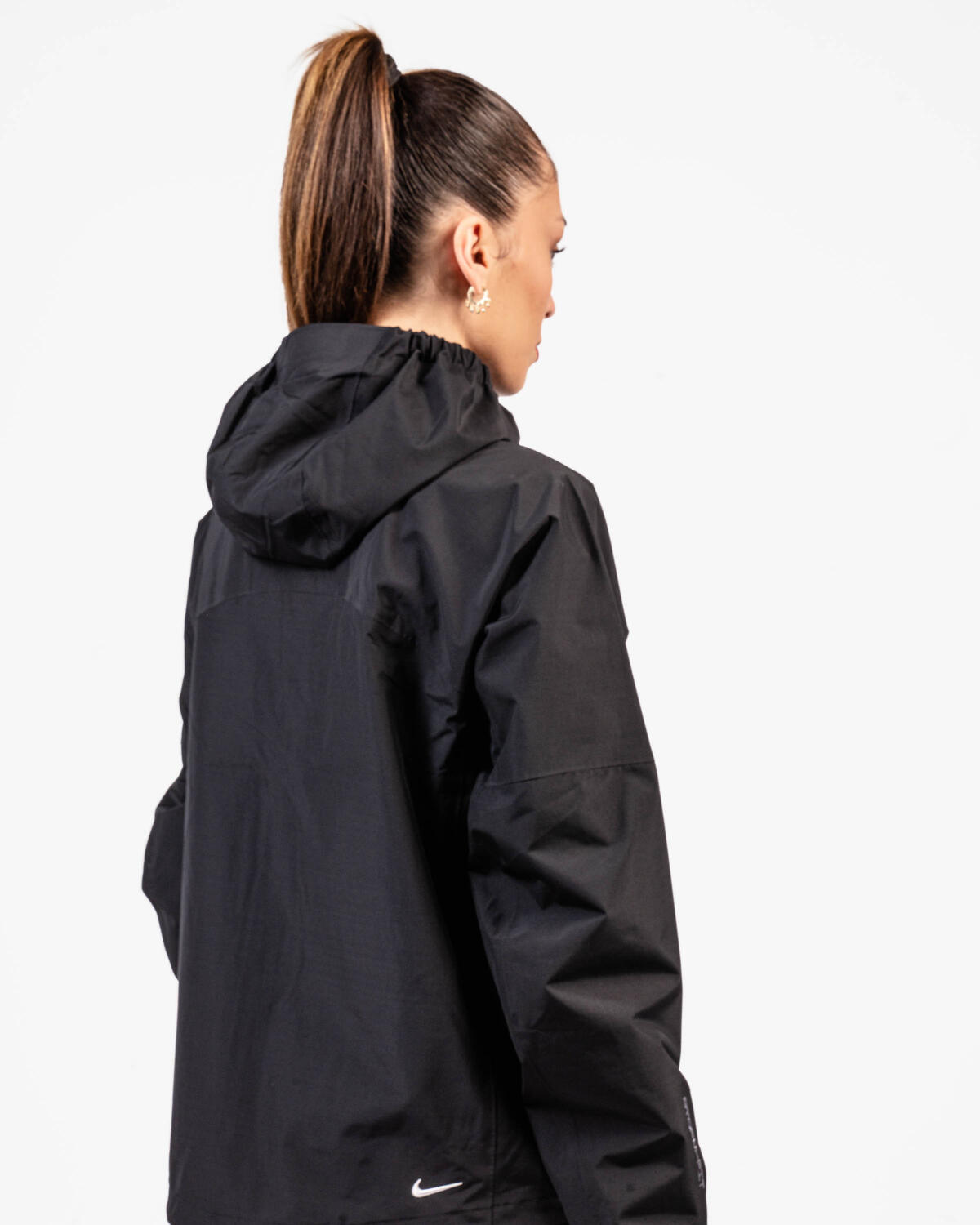 Nike Womens ACG Cascade Rain Jacket - Image 6