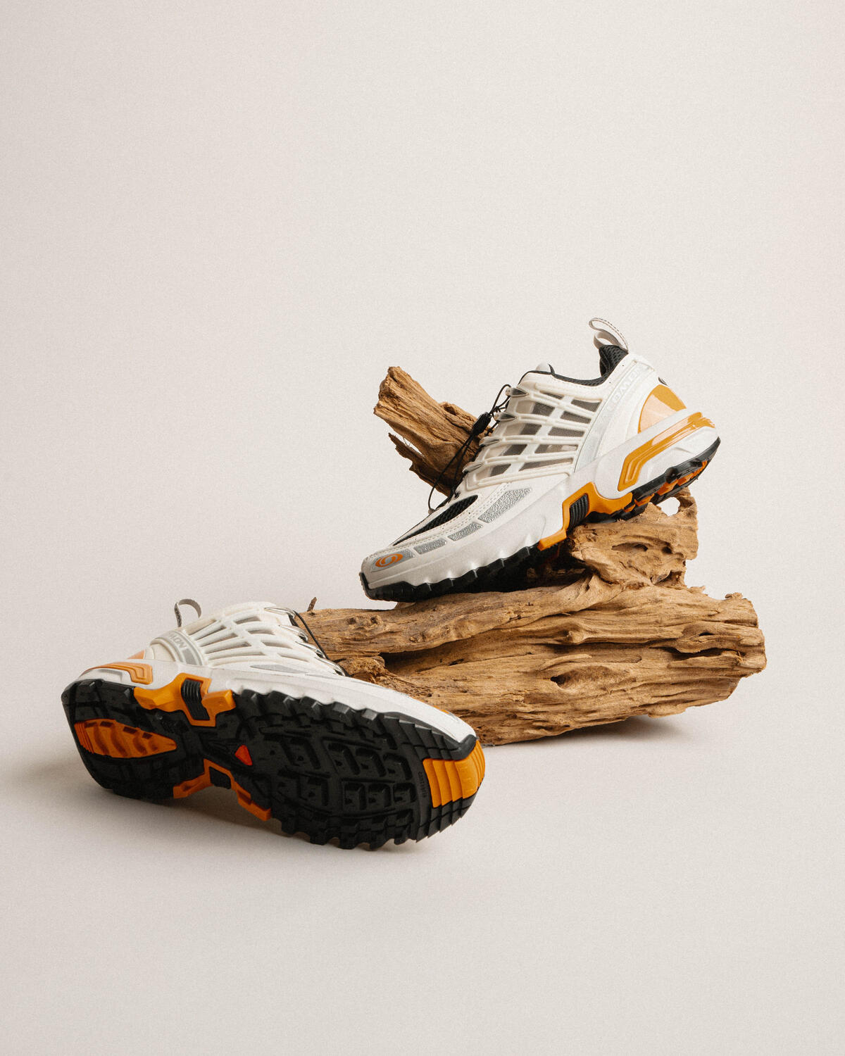 Salomon ACS PRO - Vanilla / Lunar Rock / Tomato Cream - Image 20