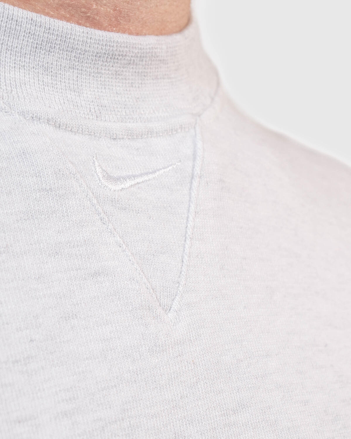 Nike Solo Swoosh Shortsleeve Top - Image 5