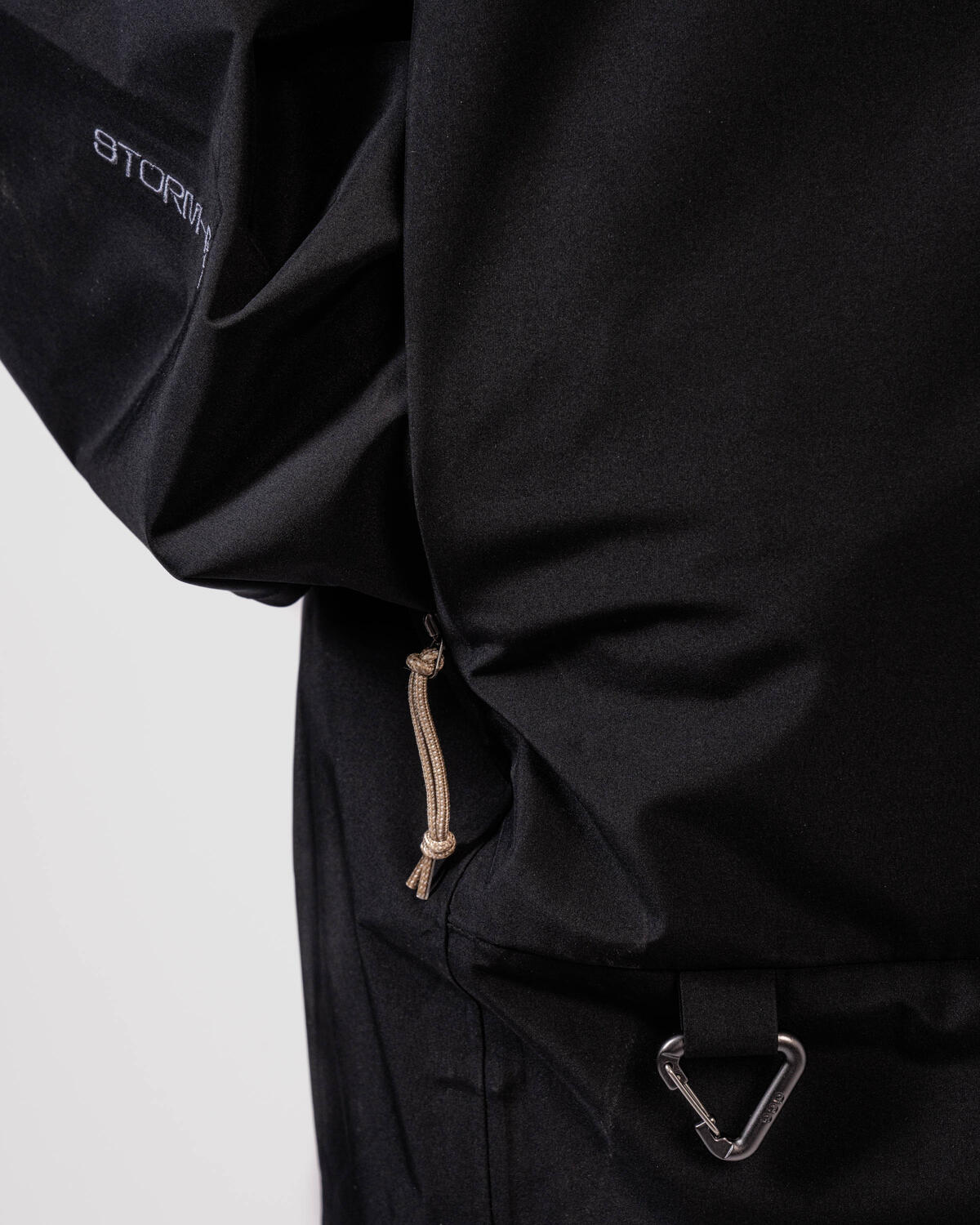 Nike ACG Cascade Rains Full Zip Jacket Black / Summit White - Image 14