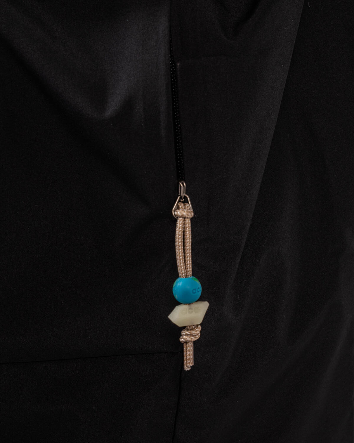 Nike ACG Cascade Rains Full Zip Jacket Black / Summit White - Image 16