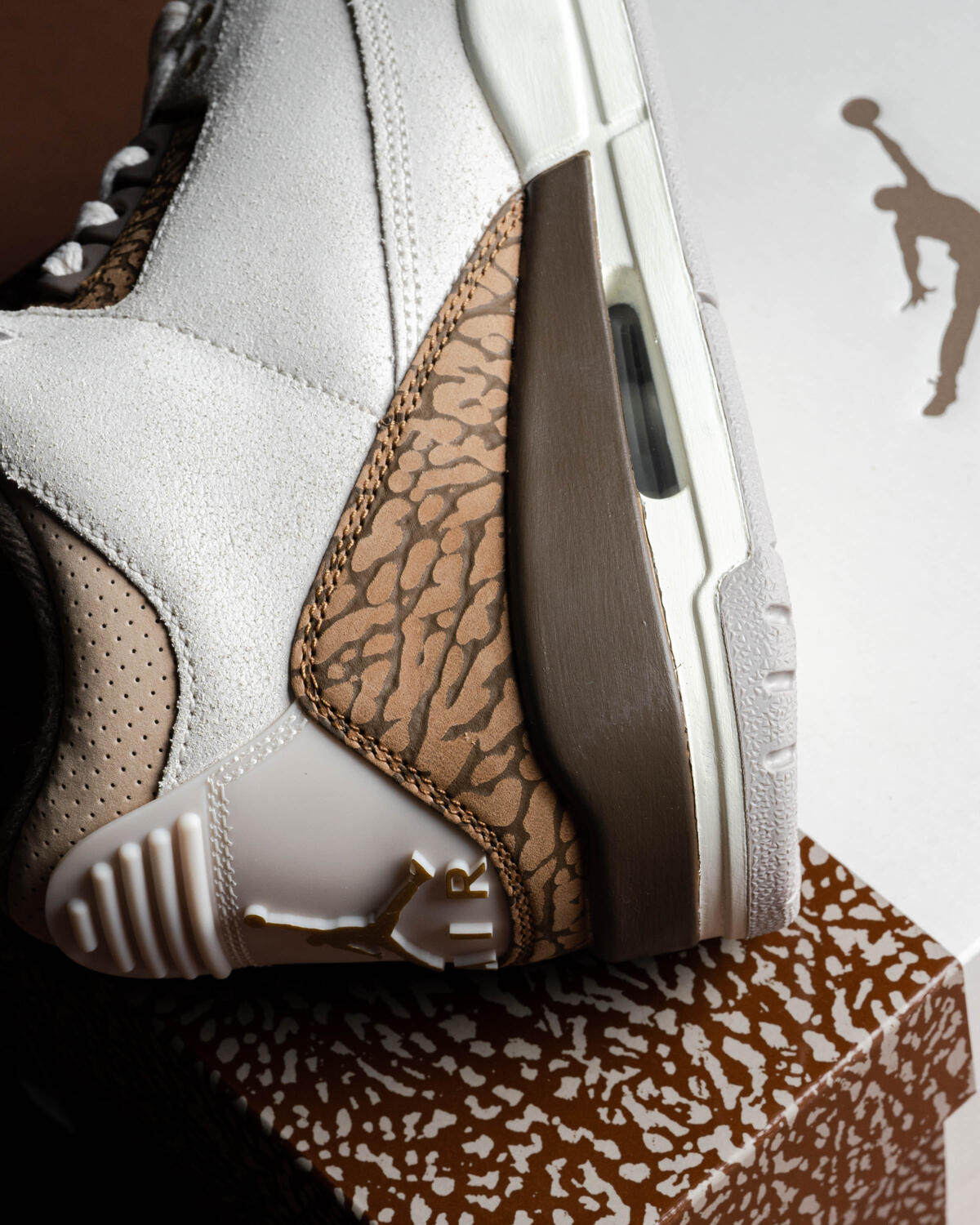 Air Jordan 3 'Orewood Brown' - Image 29