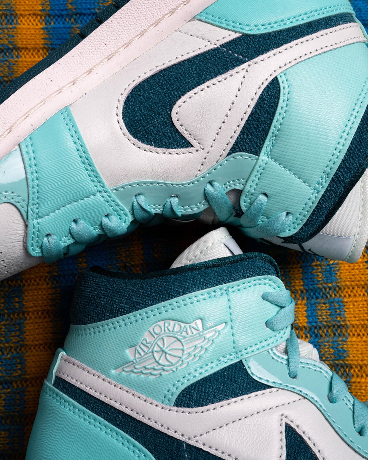 Air Jordan 1 Mid SE 'Chenille' Bleached Turquoise (Women's) - Image 24