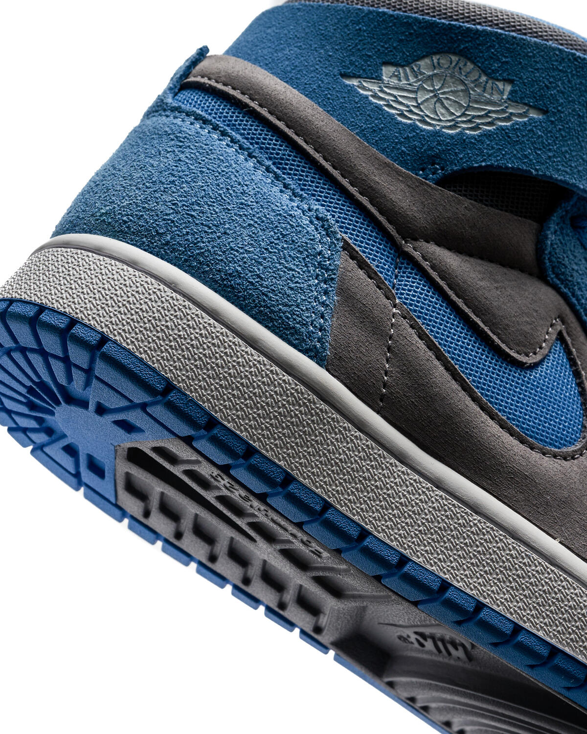 Air Jordan 1 Zoom Comfort 2 'Cement Grey' - Image 7