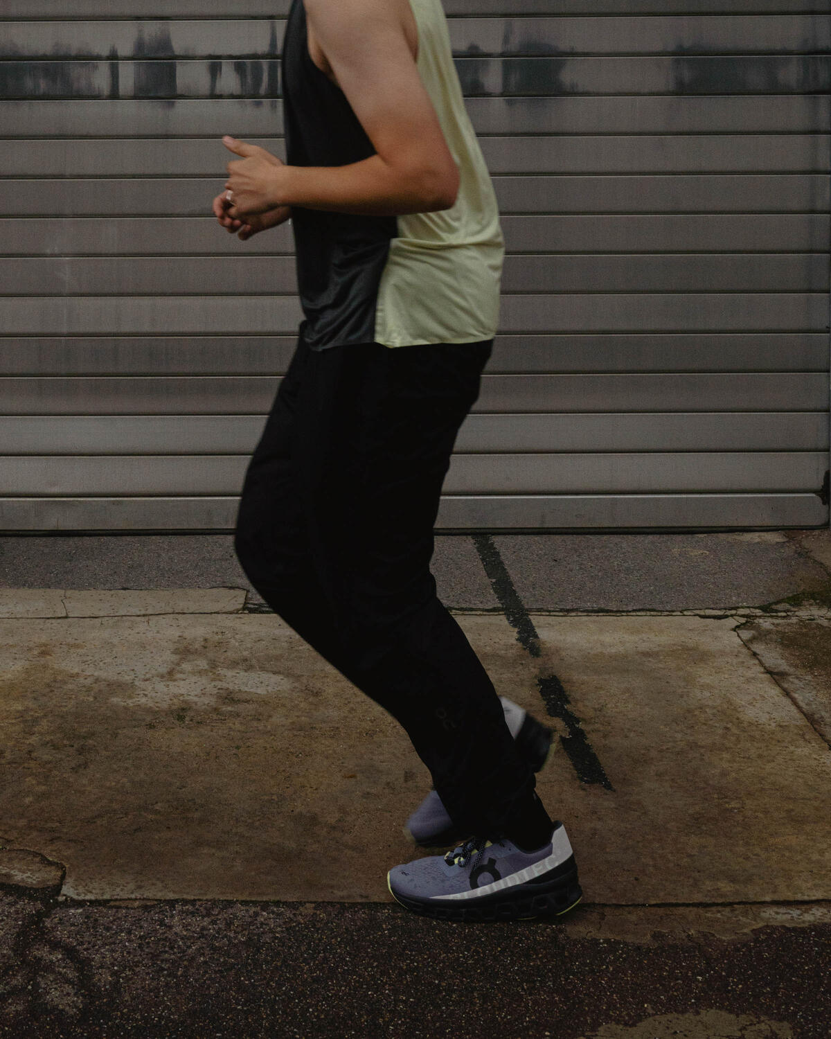 ON Running Cloudmonster - Image 9