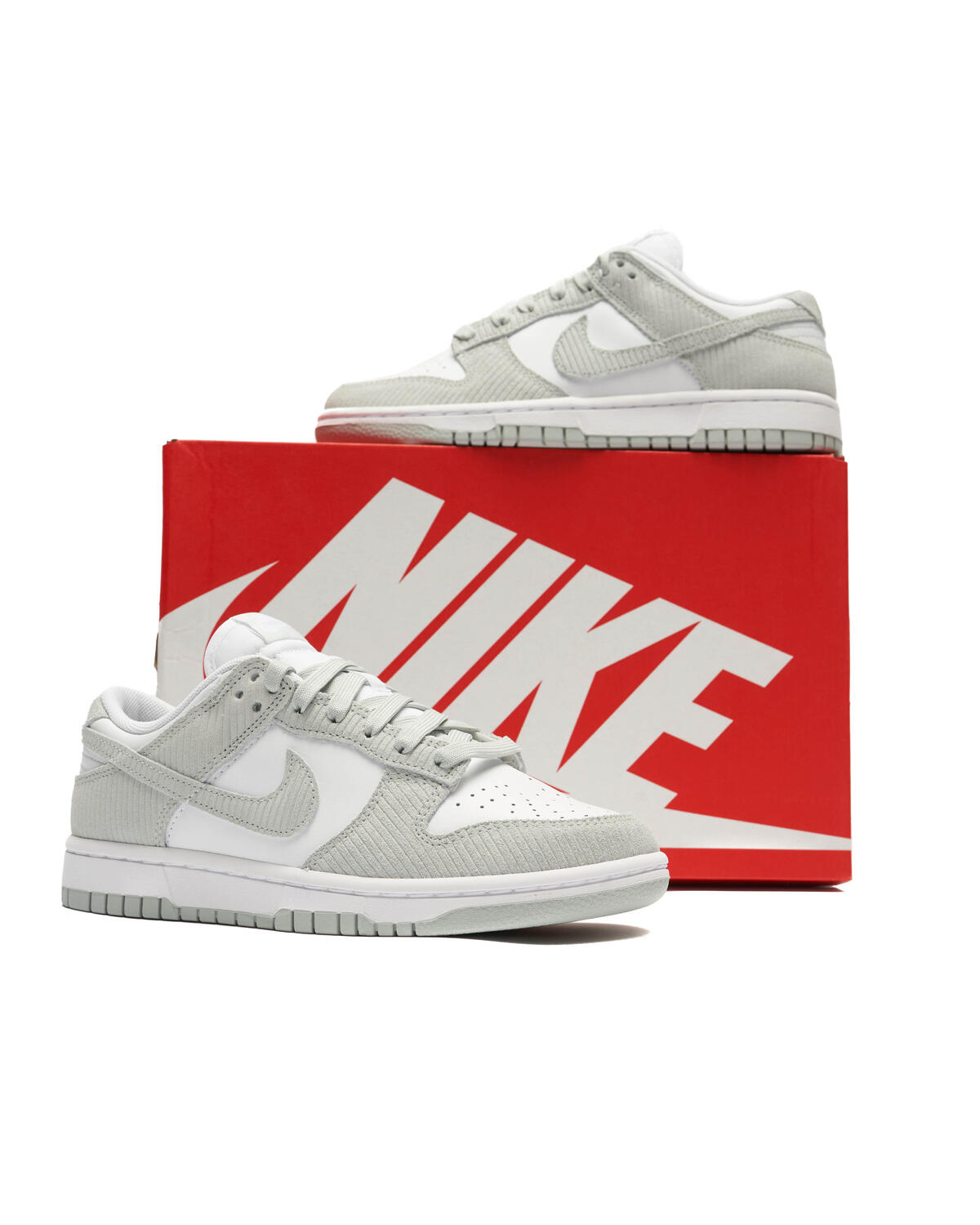 Nike WMNS Dunk Low - White / Light Silver - Image 20
