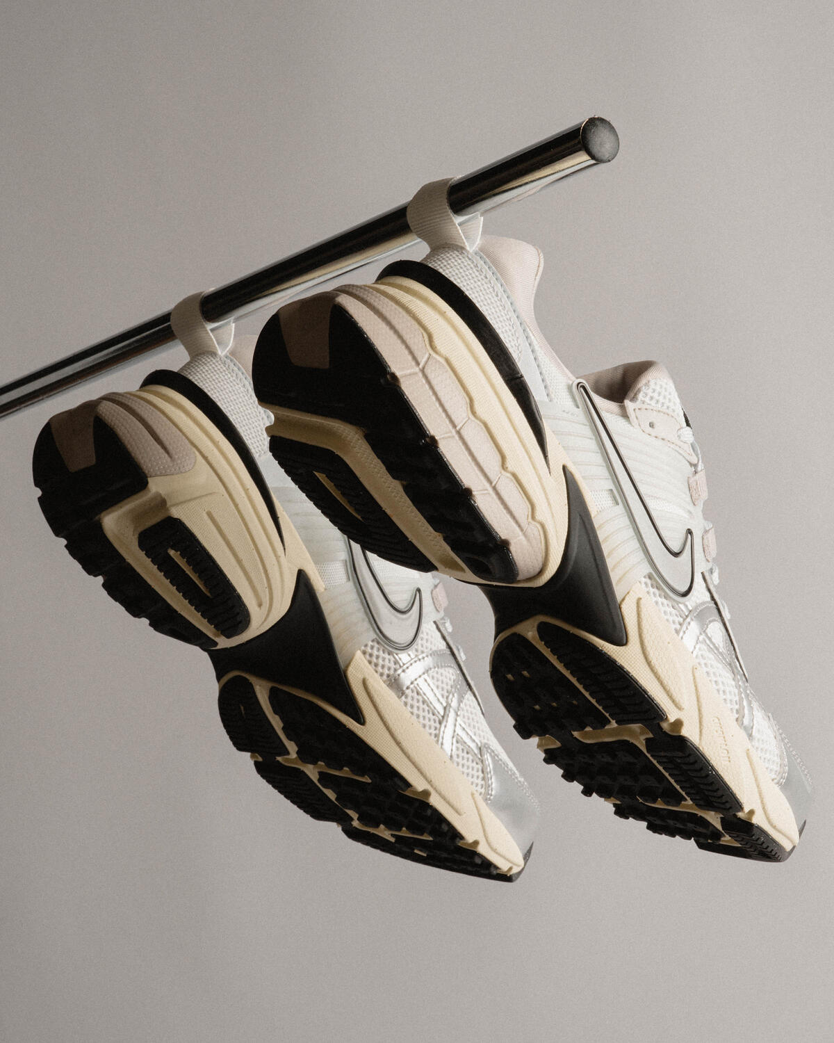 Nike V2k Run - Summit White/Metallic Silver (Women's) - Image 33