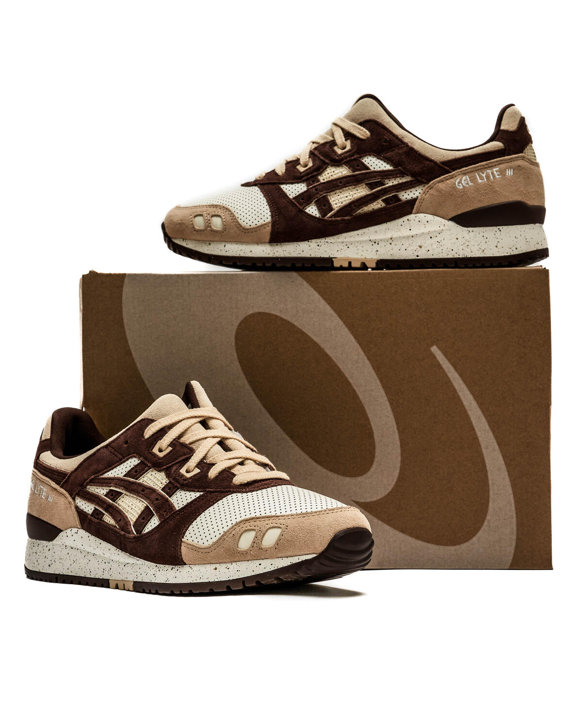 Asics Gel Lyte III Cream/Dark Brown - Image 18