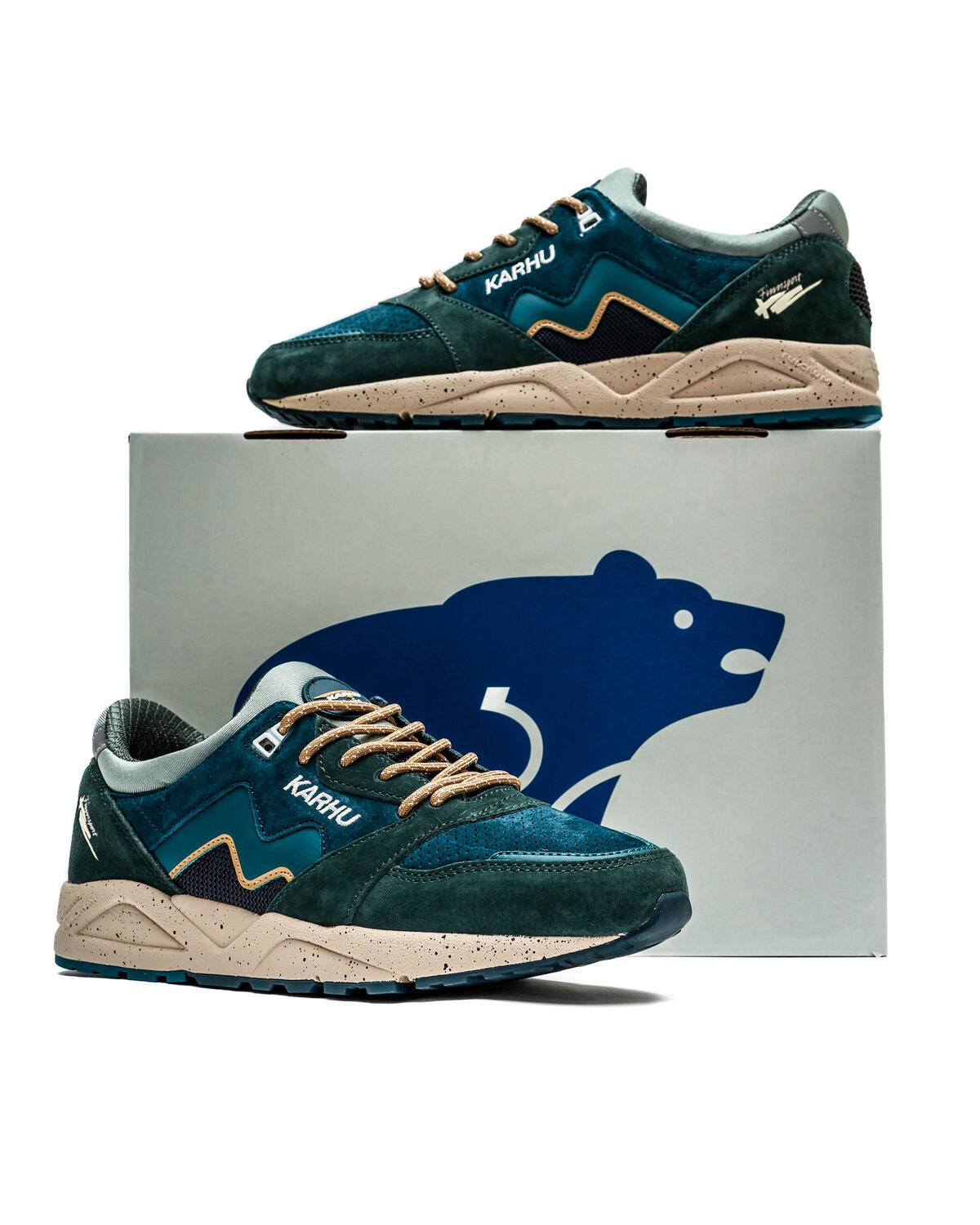 Karhu Aria 95 Dark Forest / Deep Lagoon - Image 6