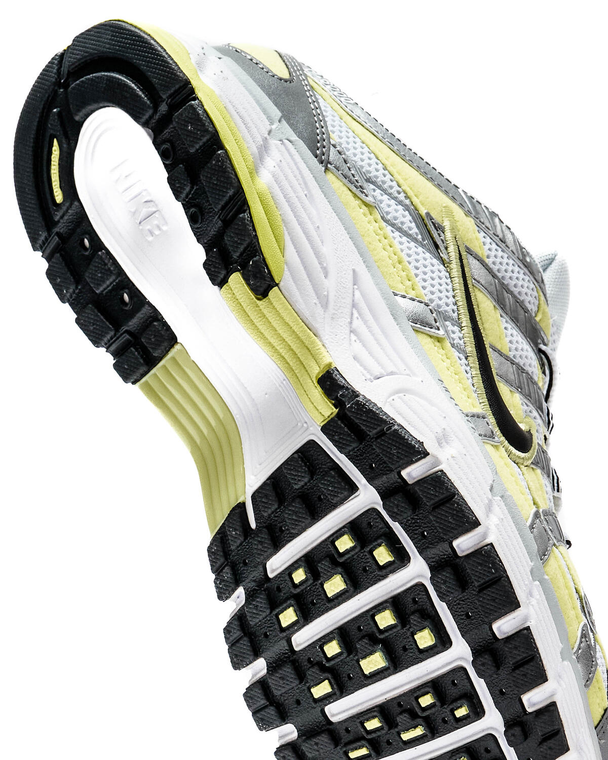 Nike WMNS P-6000 - Image 13