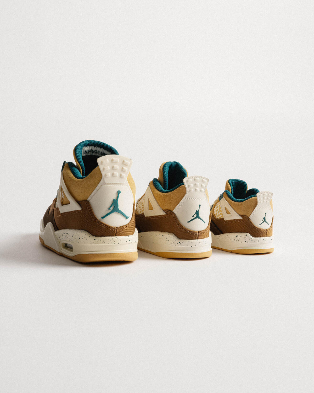 Air Jordan 4 Retro Cacao Wow - Sneakers FB2214-200