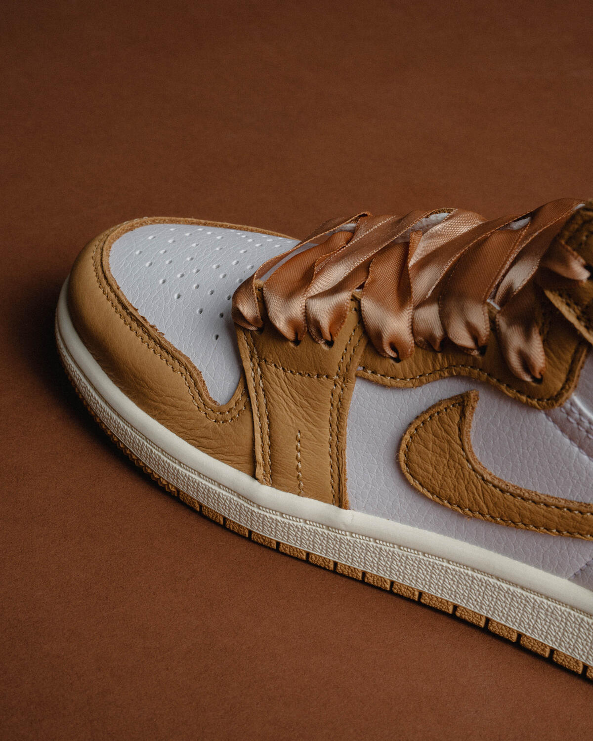 Nike Toddler Air Jordan 1 Retro High OG - Praline / White Sail - Image 13