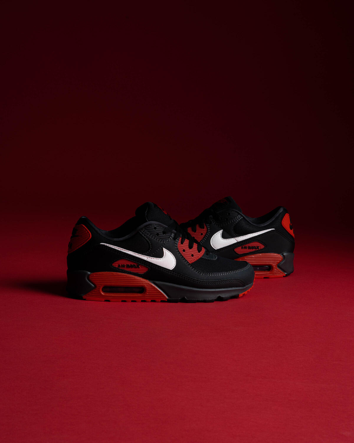 Nike - Men - Air Max 90 - Anthracite/White/Black/Mystic Red - Image 24