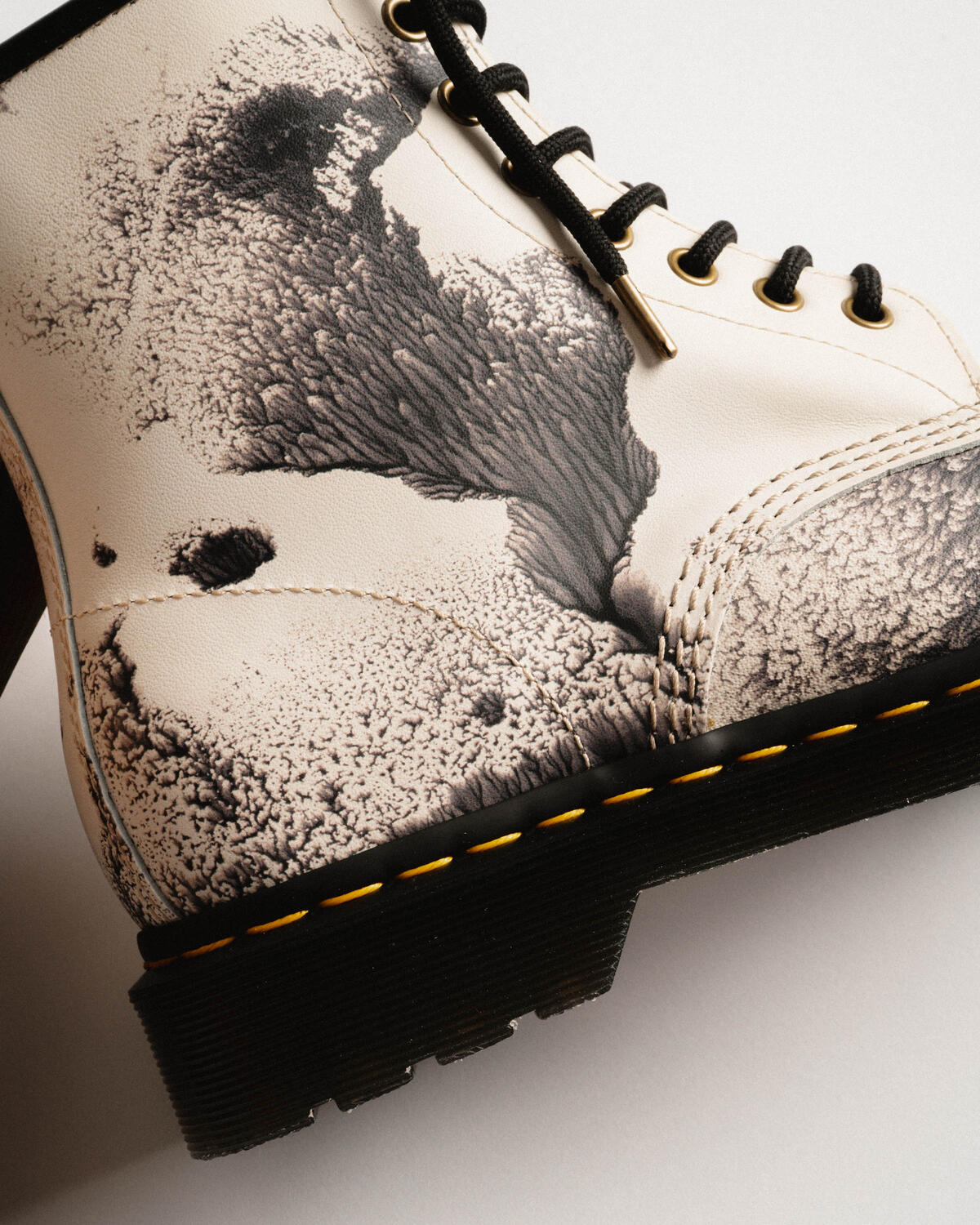 Dr. Martens x Tate 1460 - Image 10