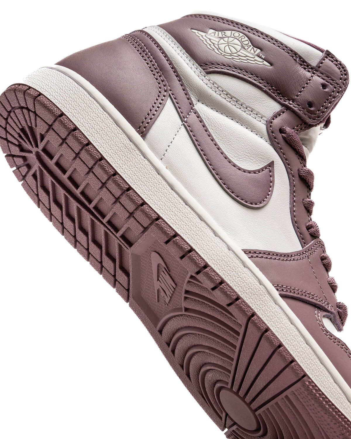 Air Jordan 1 Retro High 'Mauve' - Image 16