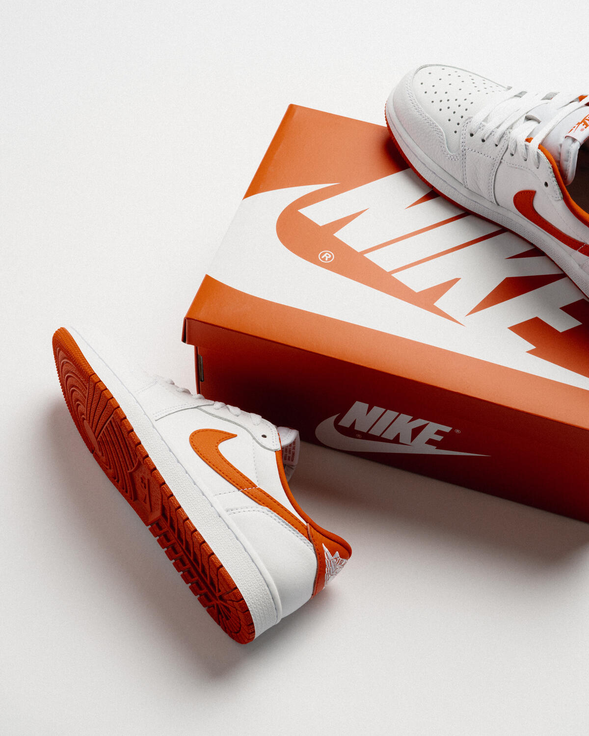 Air Jordan 1 Retro Low 'University Red' - Image 35