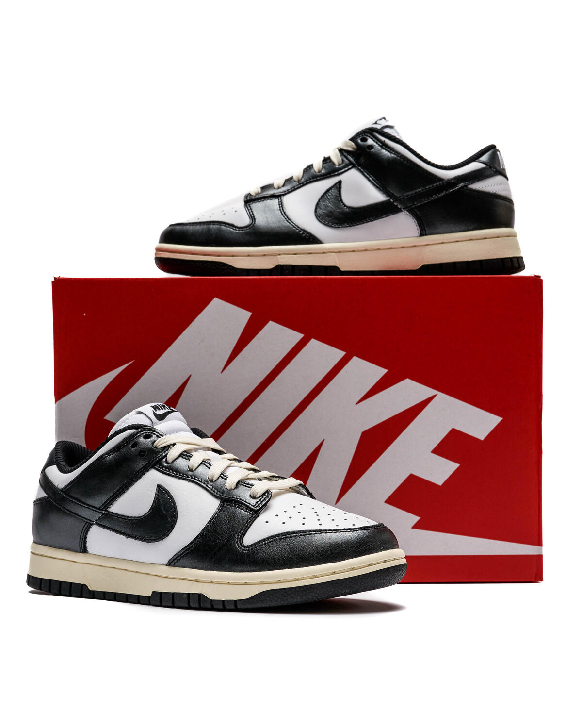 Nike WMNS DUNK LOW PRM 'Vintage Panda' - Image 28