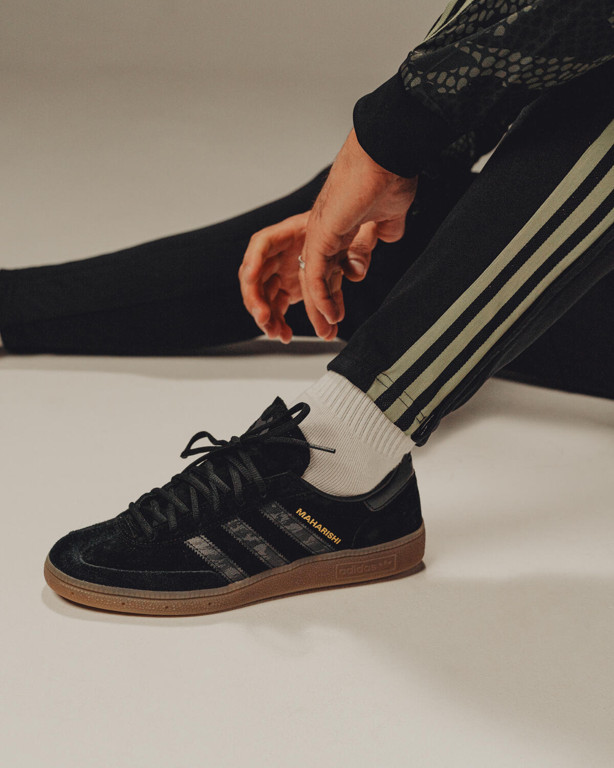 Adidas Originals X MAHARISHI HANDBALL SPEZIAL - Image 8
