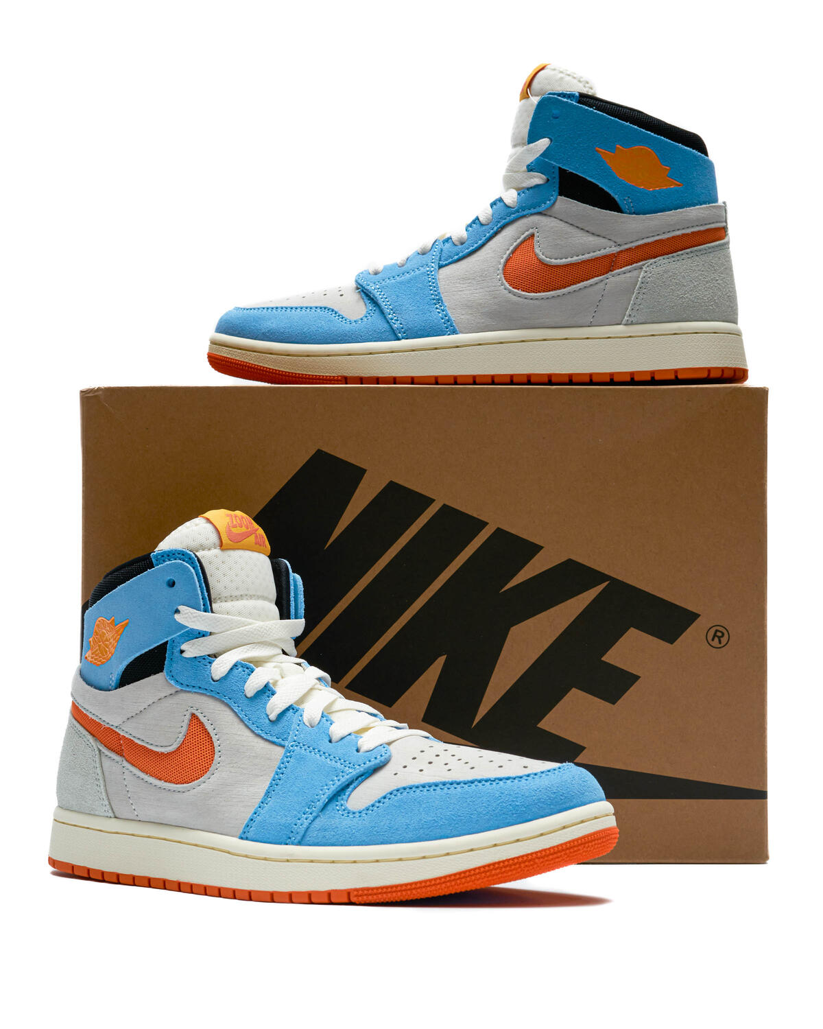 Air Jordan 1 Zoom CMFT 2 'Sail/Alpha Orange/Royal Pulse' - Image 16