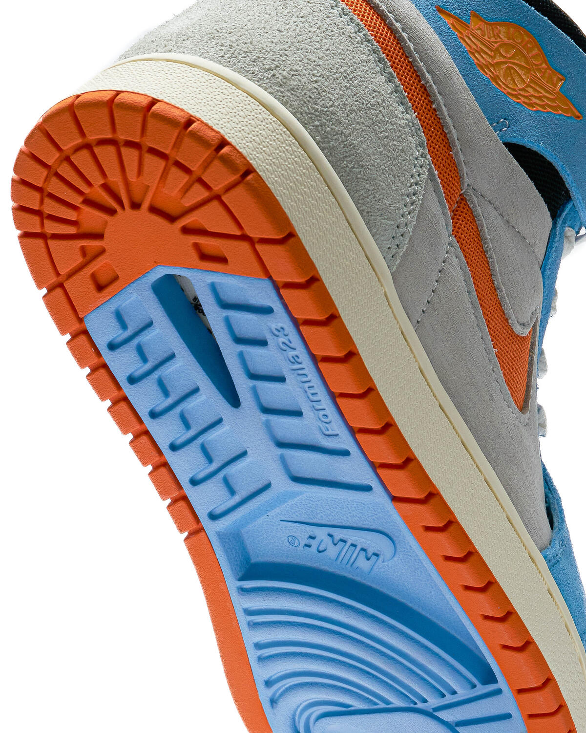 Air Jordan 1 Zoom CMFT 2 'Sail/Alpha Orange/Royal Pulse' - Image 17