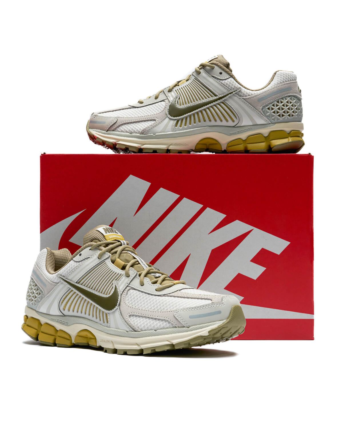 Nike Zoom Vomero 5 SP 'Light Bone/Medium Olive/Neutral Olive' - Image 24