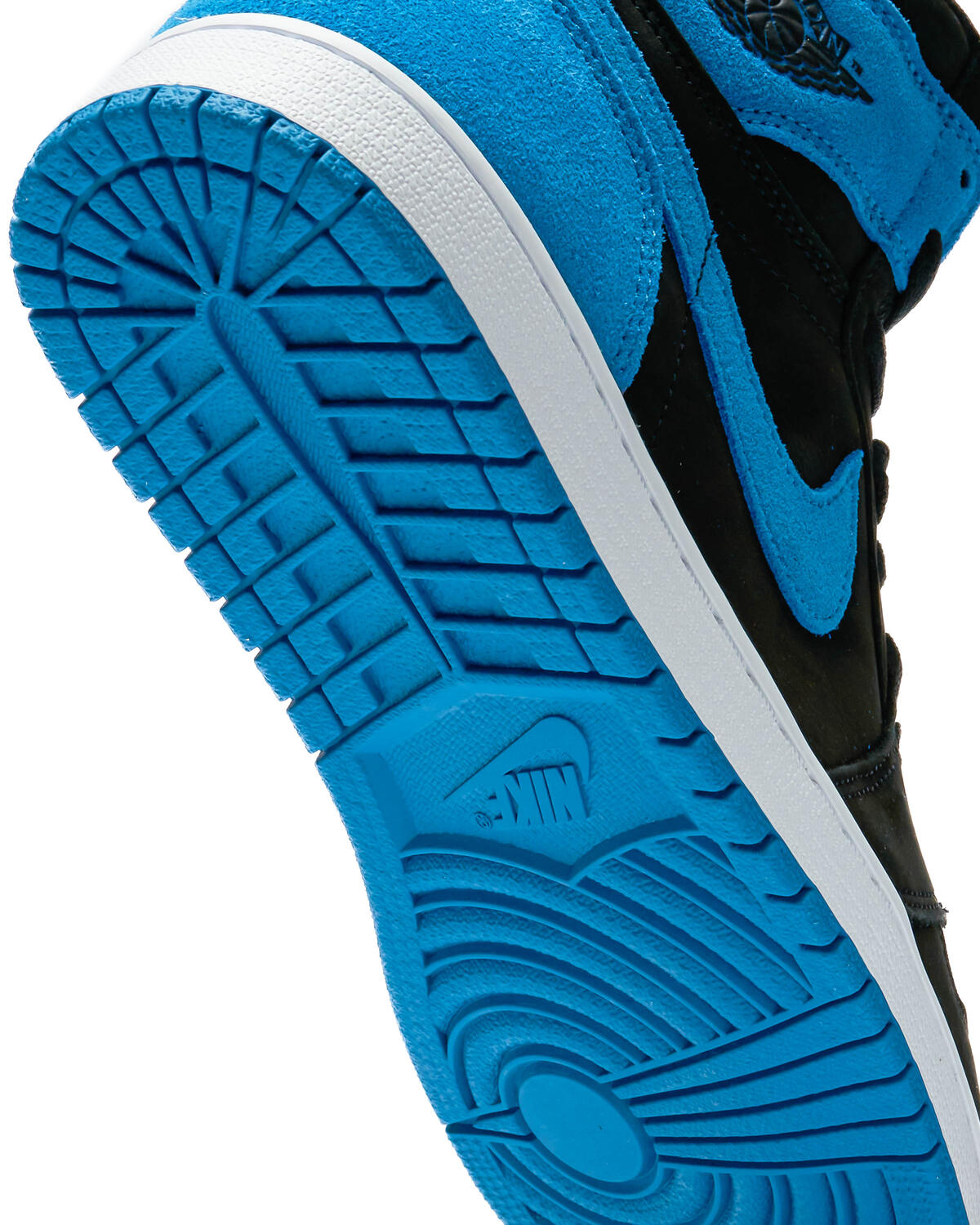 Air Jordan 1 High 'Royal Reimagined' - Image 36