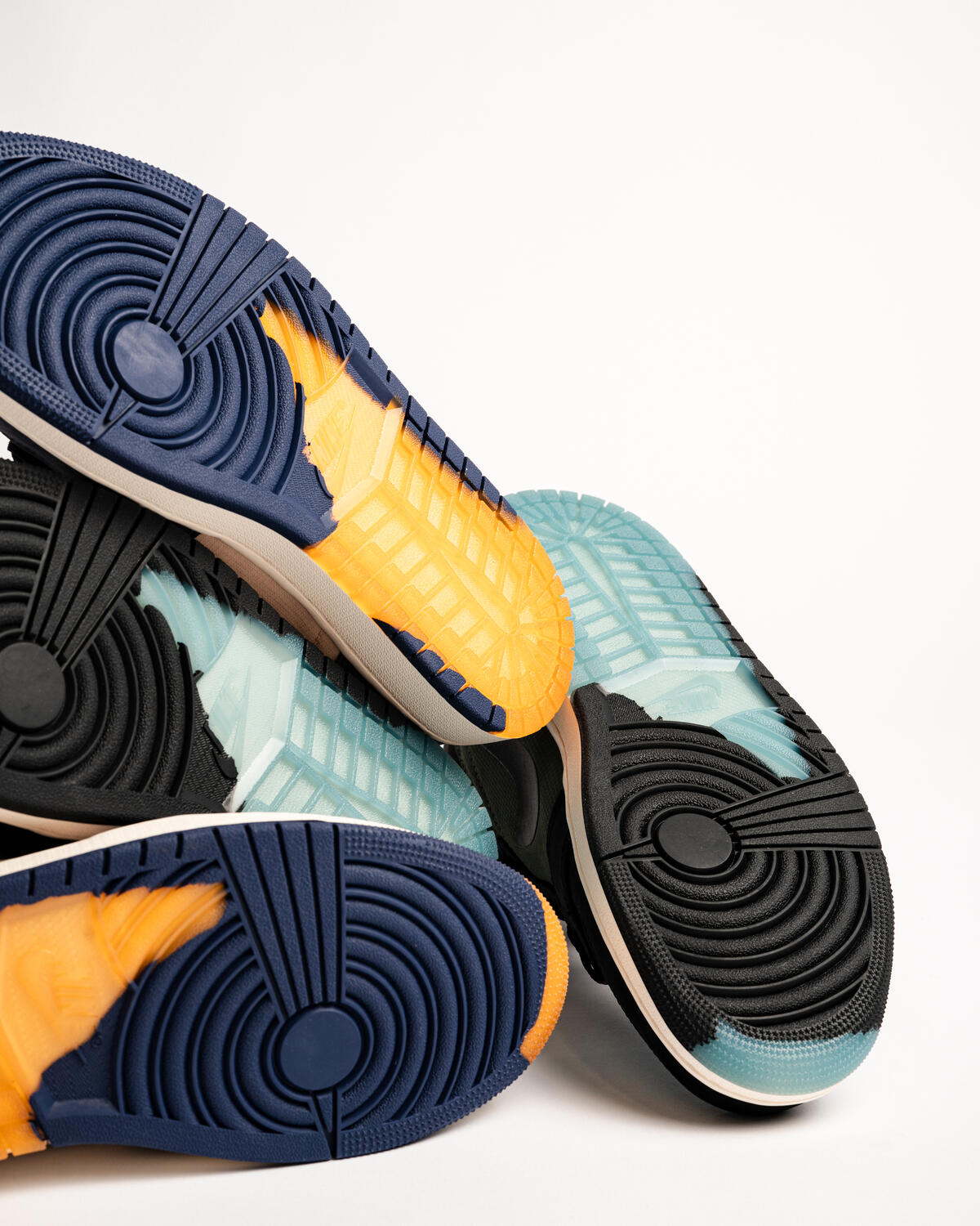 Air Jordan 1 Retro High Element Sky J Purple/Shimmer-Honeycomb - Image 30