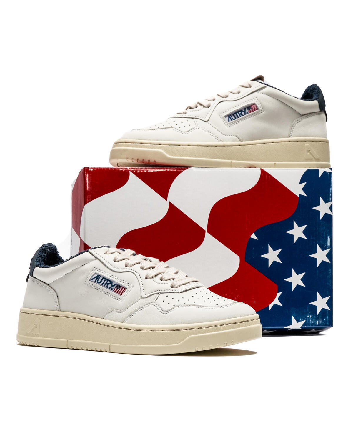 Autry Medalist Low (Women's) - Image 6