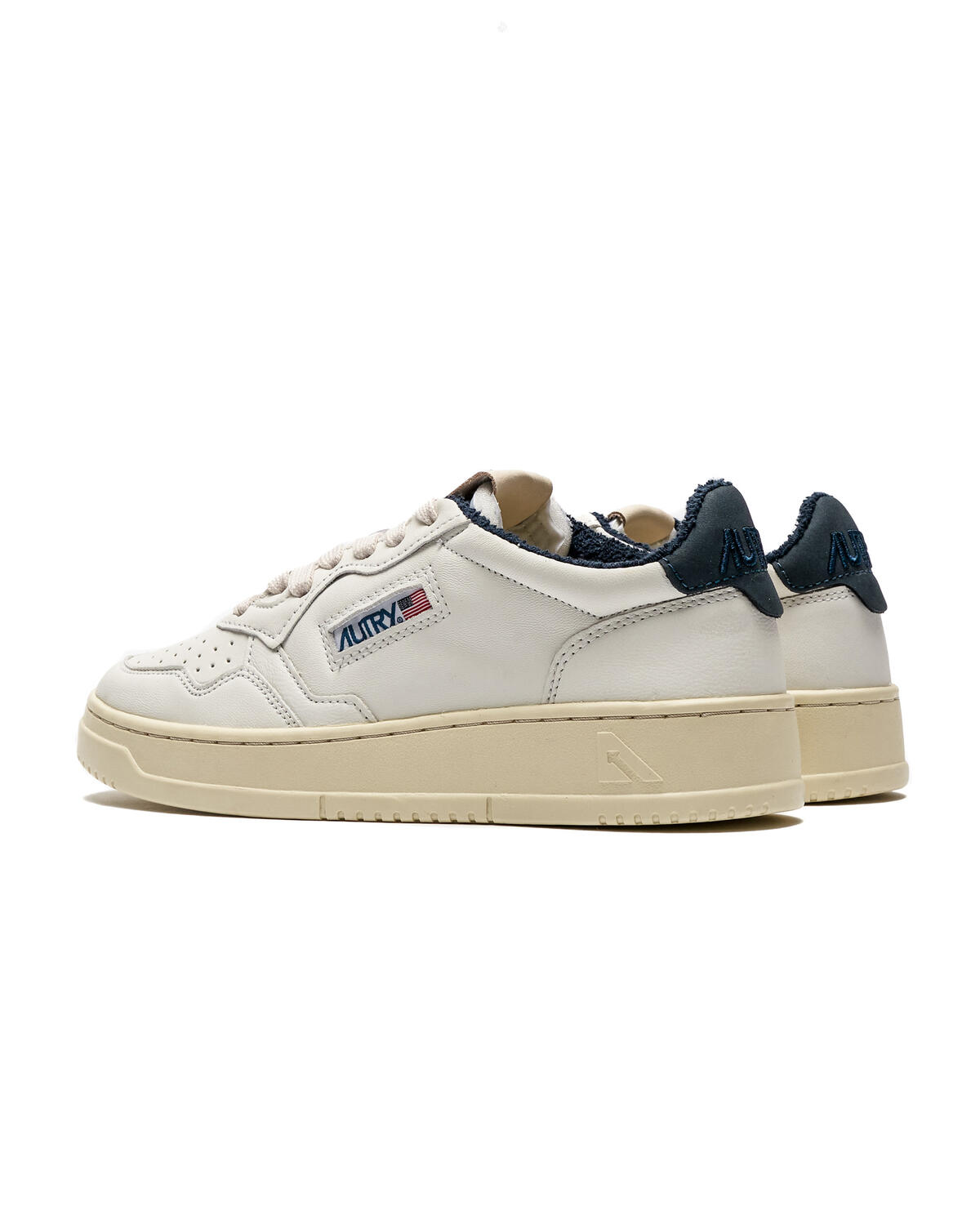 Autry Medalist Low (Women's) - Image 4