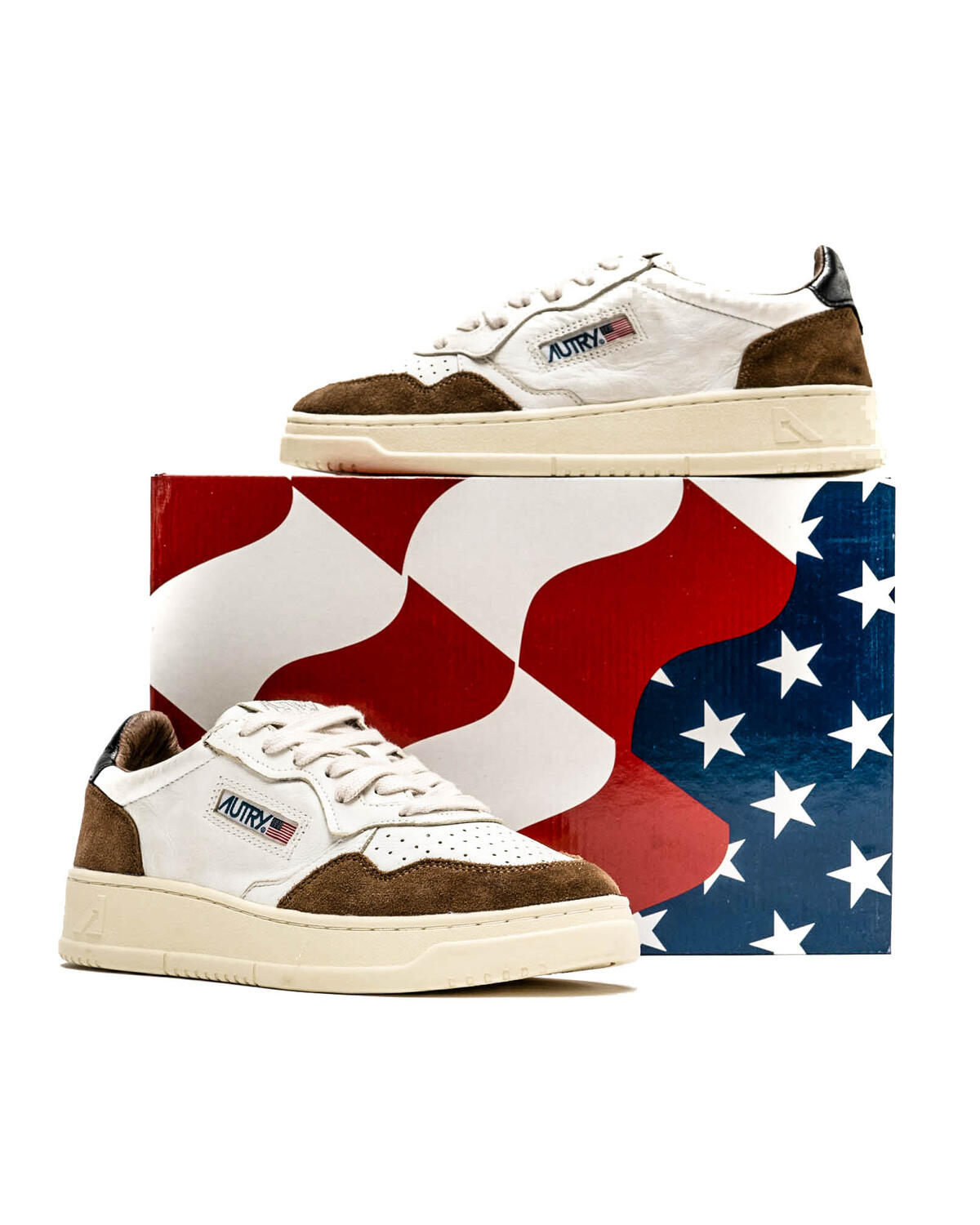 Autry Medalist Low Man Soflea/Sue Wht/Tund (Women's) - Image 6