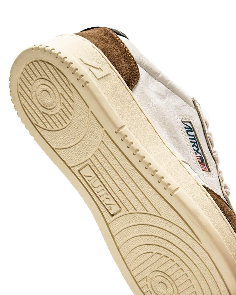 Autry Medalist Low Man Soflea/Sue Wht/Tund (Women's) - Image 7