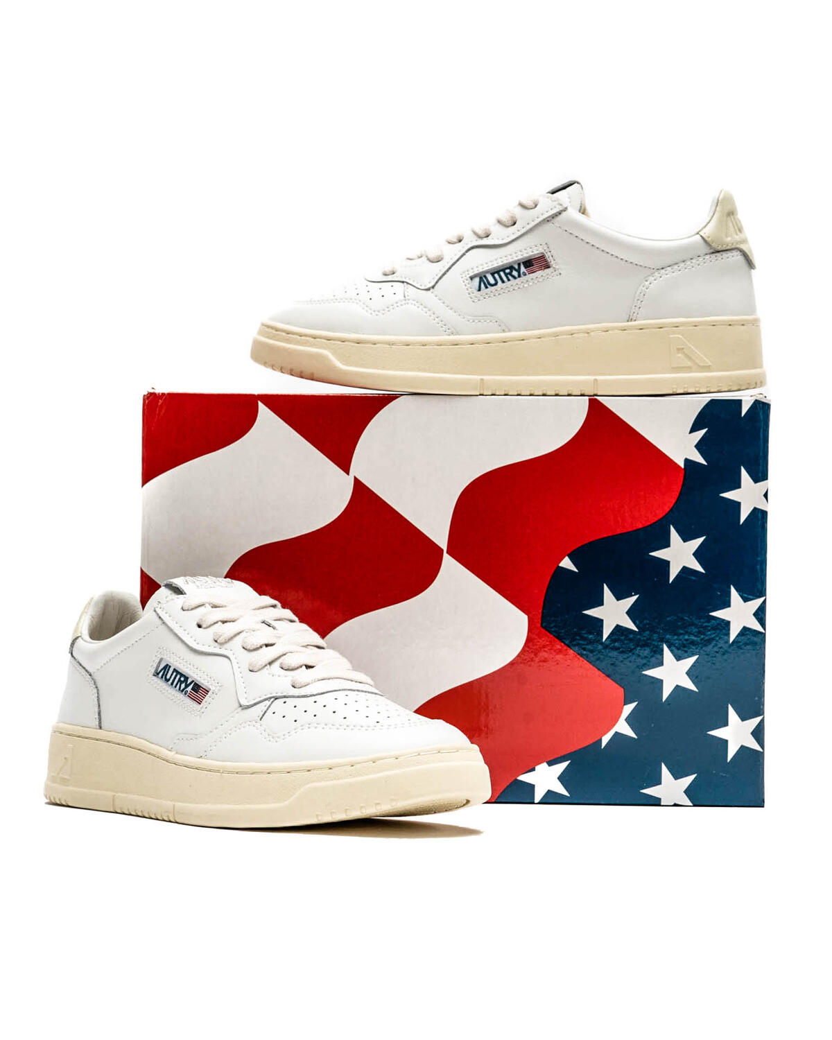 Autry Medalist Low (Women's) - Image 6