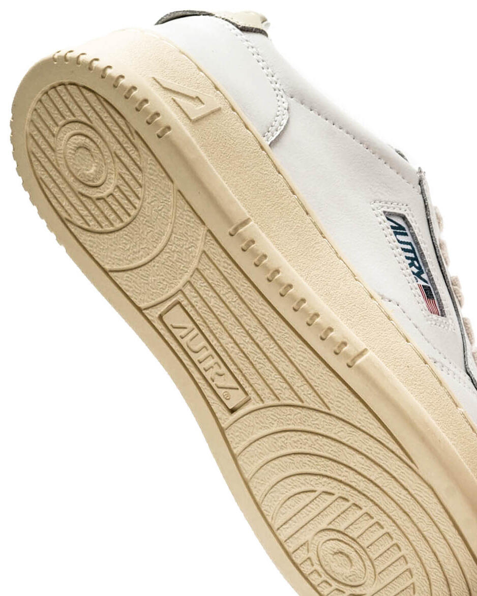 Autry Medalist Low (Women's) - Image 7