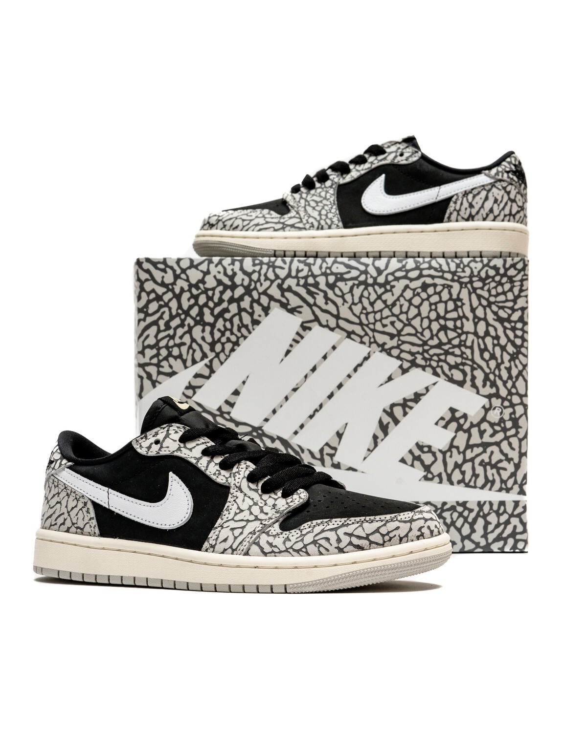 Air Jordan 1 Retro Low OG (Women's) - Image 10