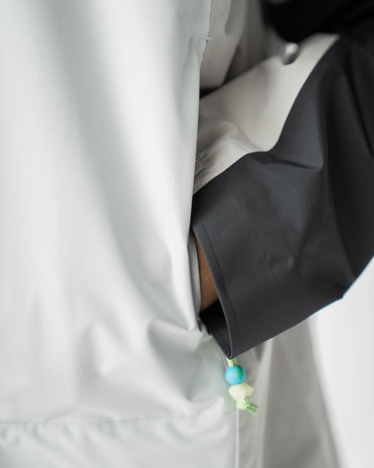 Nike WMNS ACG Cascade Rains Jacket - Image 7