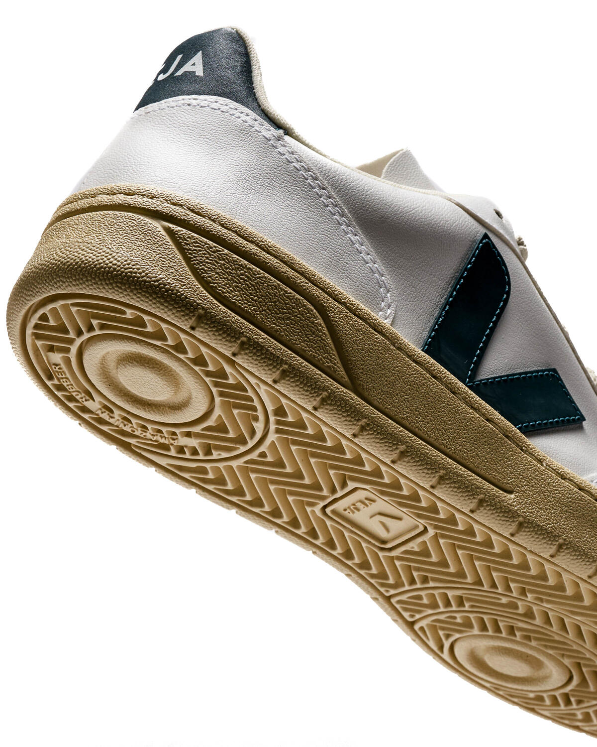 Veja V-10 CWL - Image 13