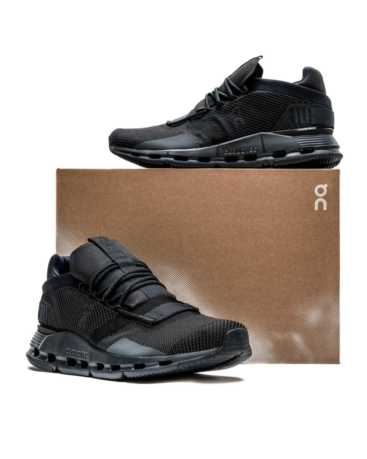 ON Running Cloudnova "Black" - Image 12