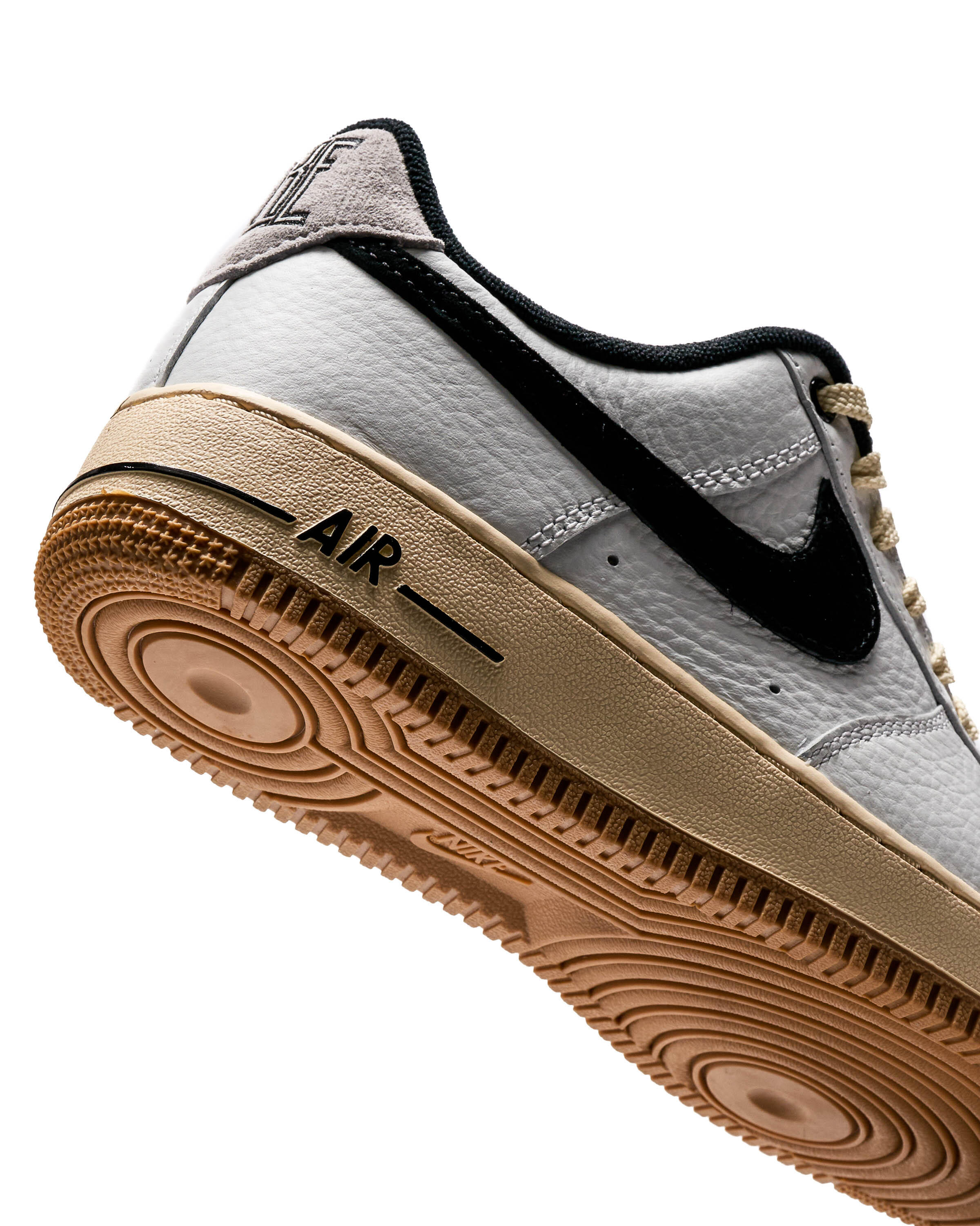 Nike WMNS AIR FORCE 1 '07 LX