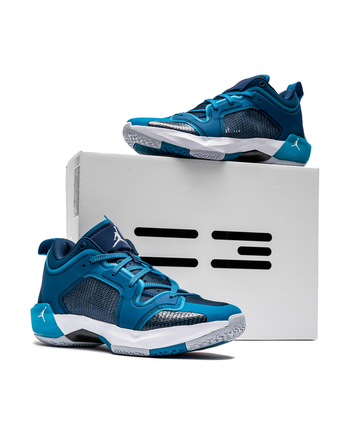 Air Jordan 37 Low 'Fraternity' - Image 6