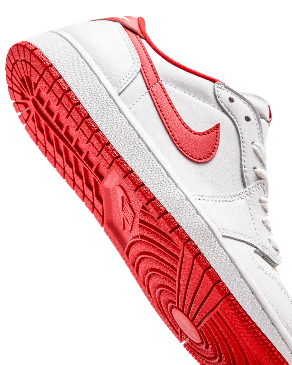 Air Jordan 1 Retro Low 'University Red' - Image 34